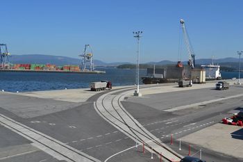 El  puerto de Vilagarcia se prepara para completar sus conexiones ferroviarias